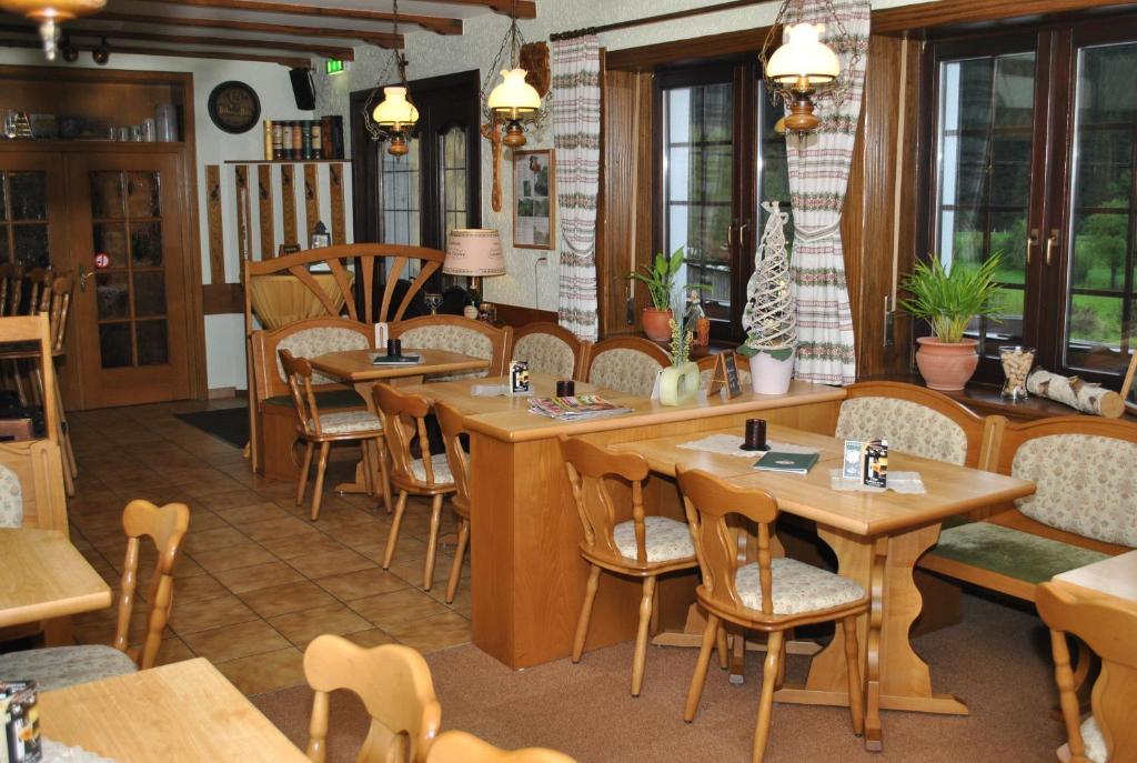 Hotel Rittersprung Урен Экстерьер фото