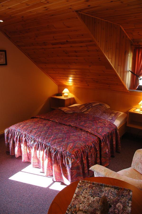 Hotel Rittersprung Урен Экстерьер фото